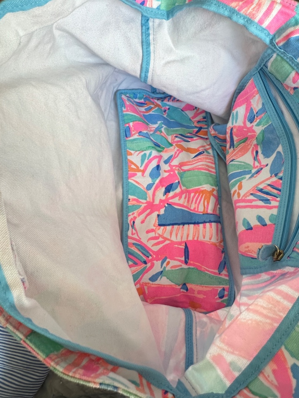 Brand New Lilly Pulitzer Beach Tote Multi Out to Sea Sailboat Resort Nautical - Picture 7 of 8